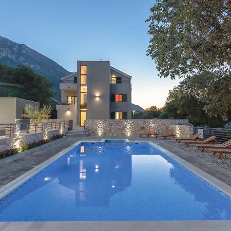 6 Bedroom Gorgeous Home In Zagvozd Esterno foto