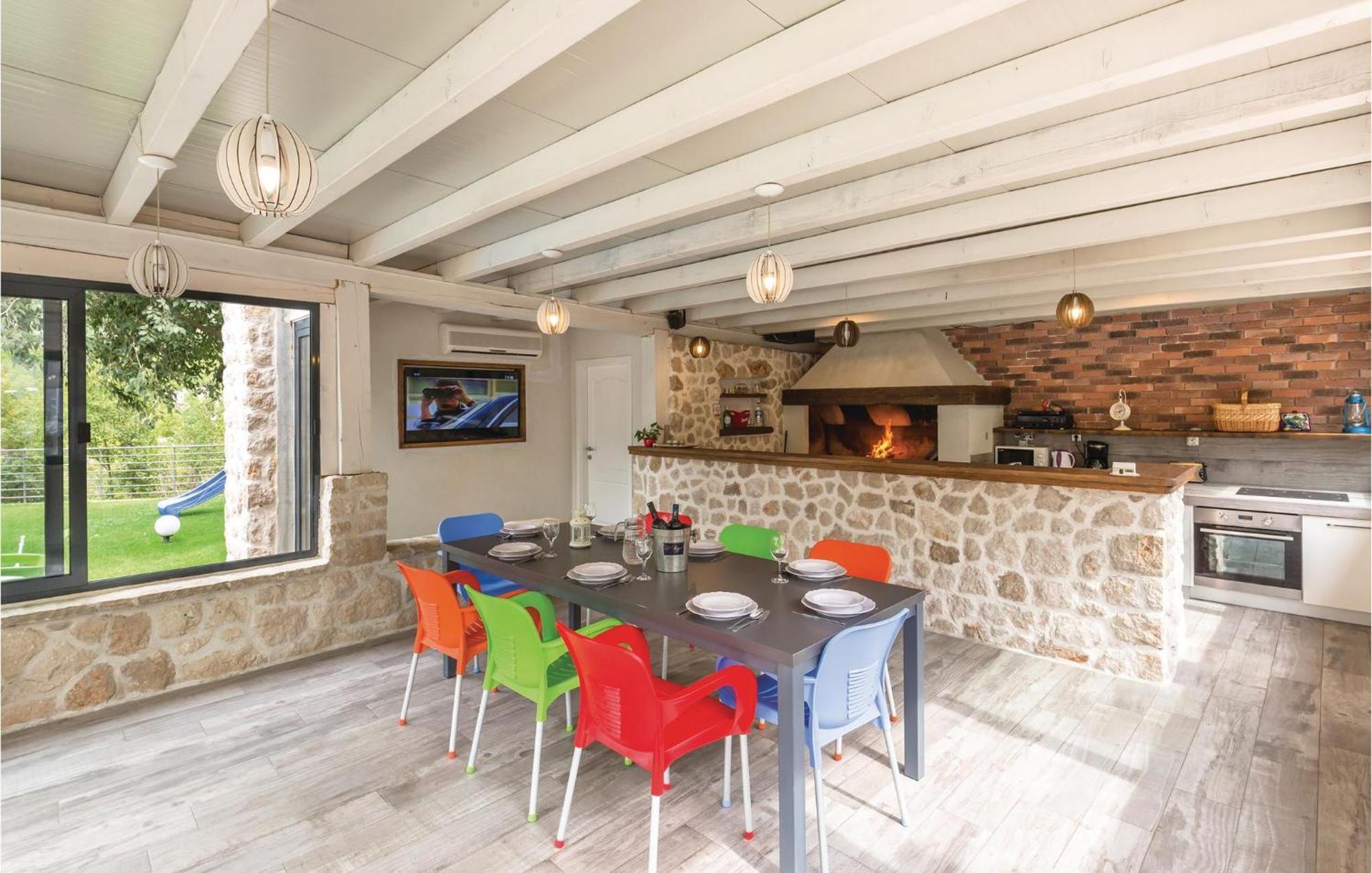 6 Bedroom Gorgeous Home In Zagvozd Esterno foto