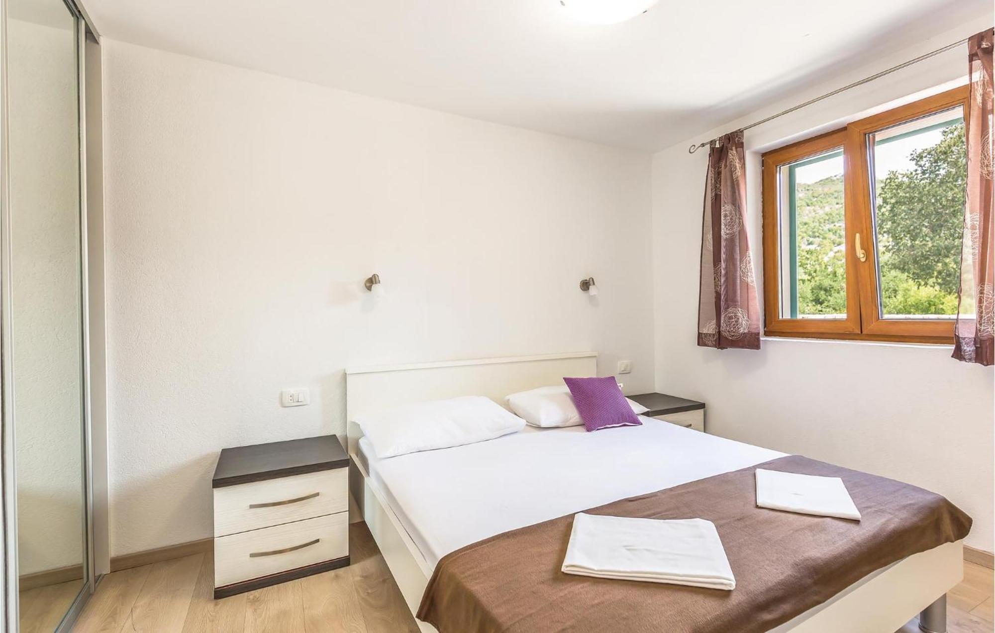 6 Bedroom Gorgeous Home In Zagvozd Esterno foto
